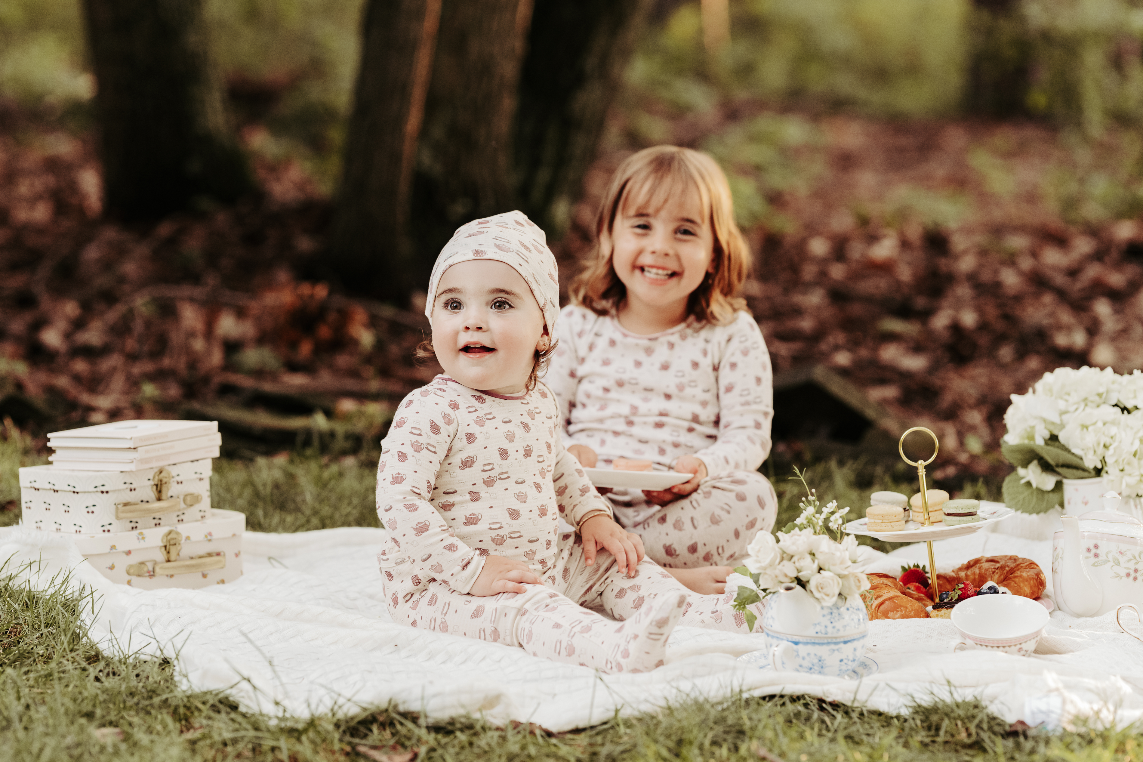 Wine Tea Party Footie